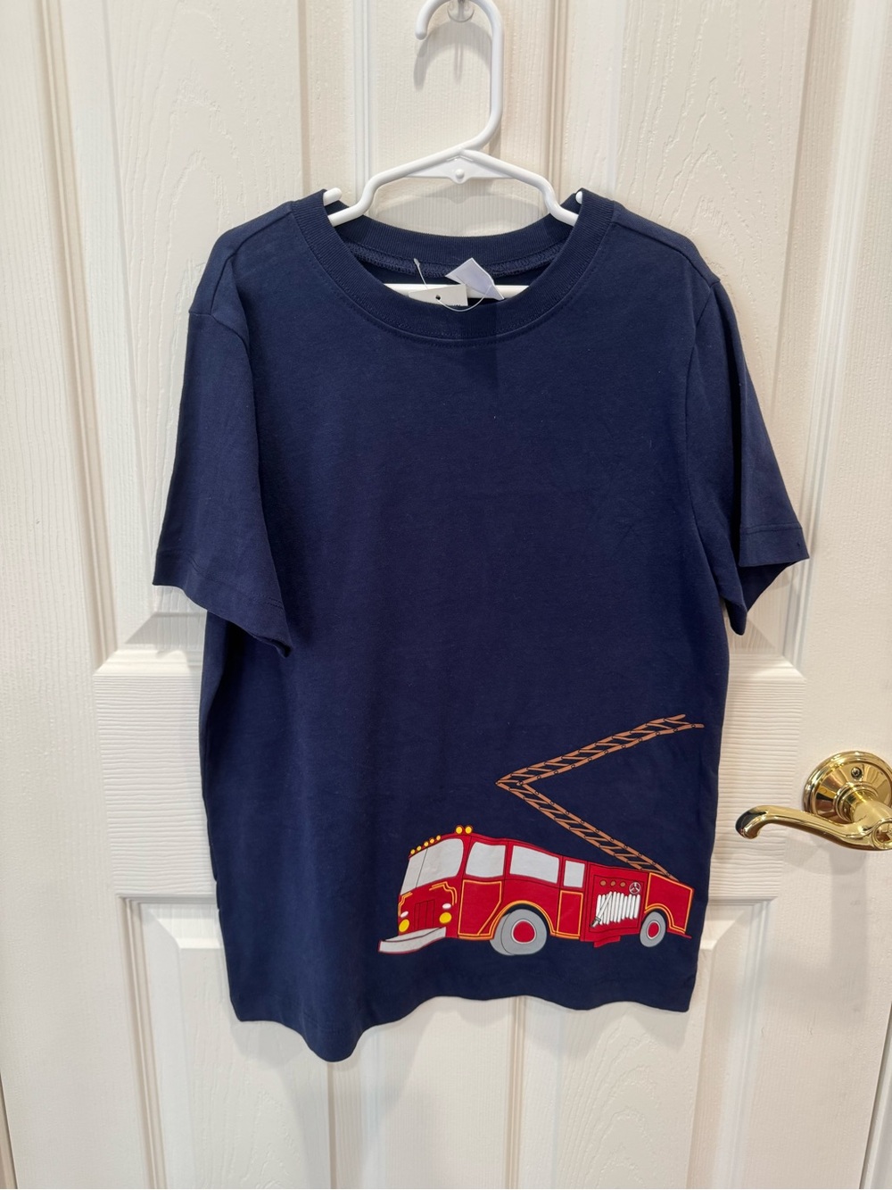 Hanna Andersson Navy Fire Truck Graphic Sueded Jersey Tee size 8 (130)